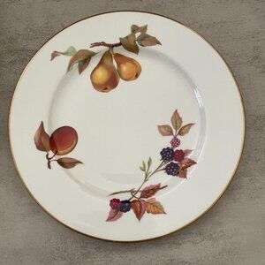 Royal Worcester Evesham 1961 Fine Porcelain 8.25" Salad Plate Made in England